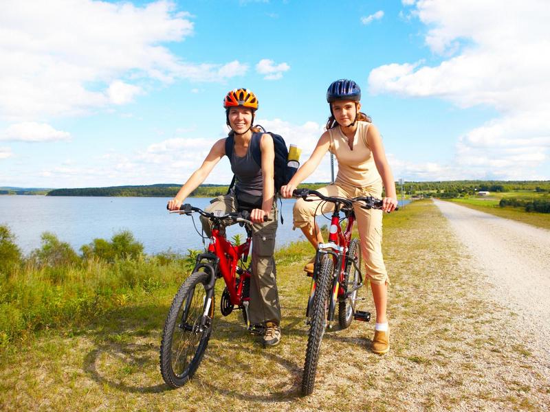 Bicyklovať vonku alebo radšej stacionárny bicykel?