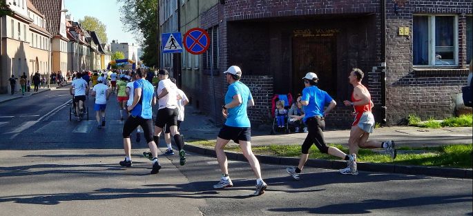 Bežci na mestskom maratóne